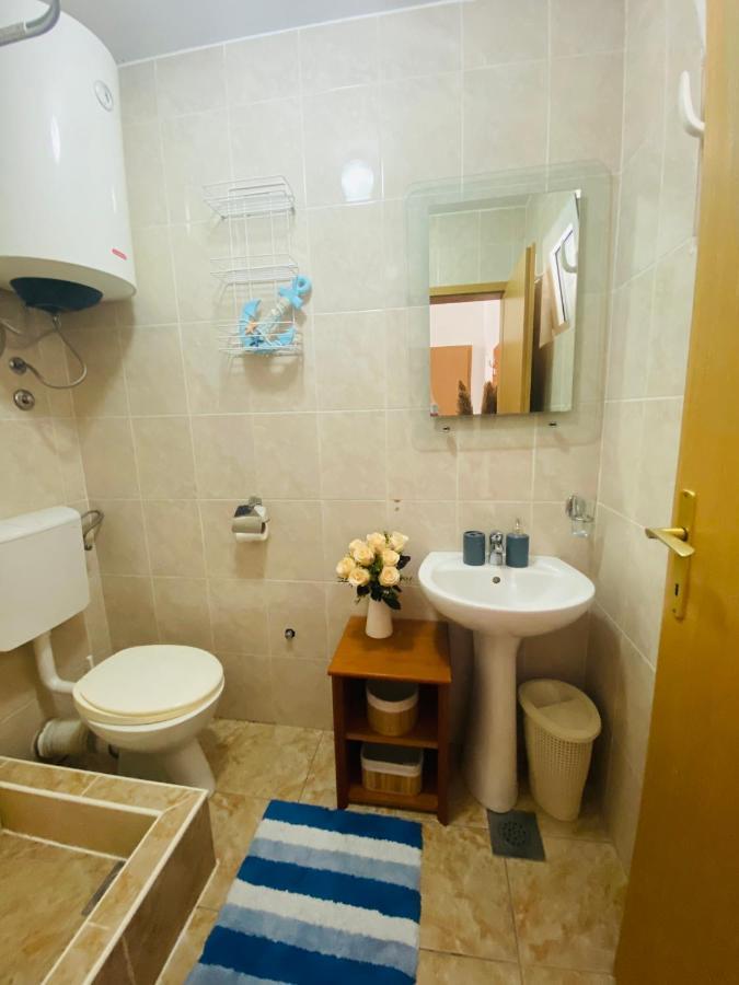 Miomir Perazic Apartments Petrovac Εξωτερικό φωτογραφία