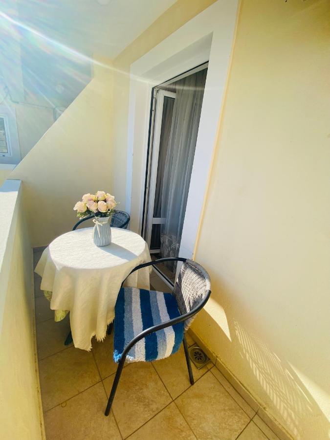 Miomir Perazic Apartments Petrovac Εξωτερικό φωτογραφία