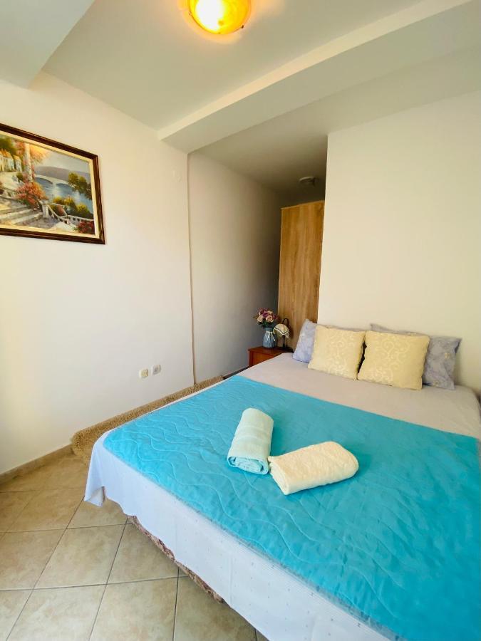 Miomir Perazic Apartments Petrovac Εξωτερικό φωτογραφία