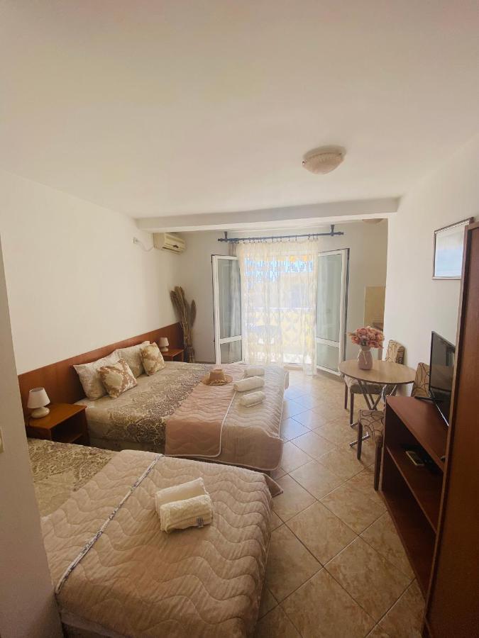 Miomir Perazic Apartments Petrovac Εξωτερικό φωτογραφία