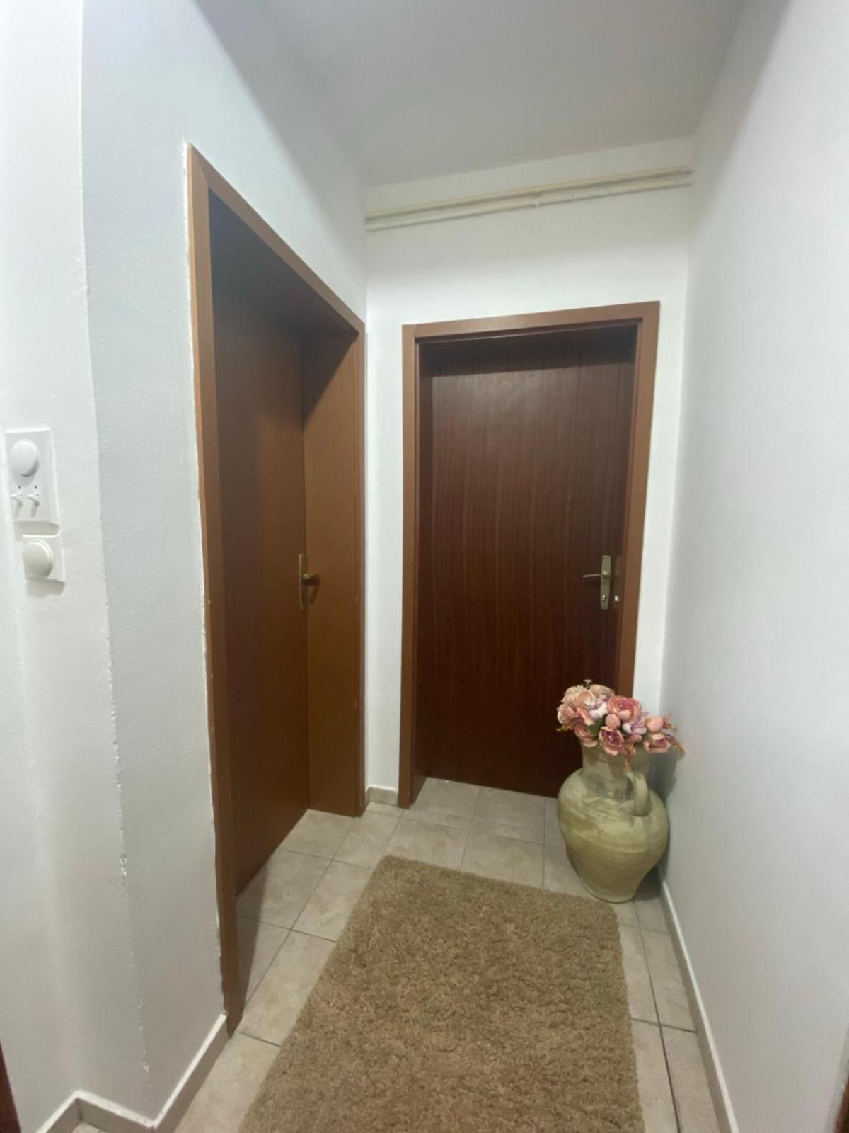 Miomir Perazic Apartments Petrovac Εξωτερικό φωτογραφία