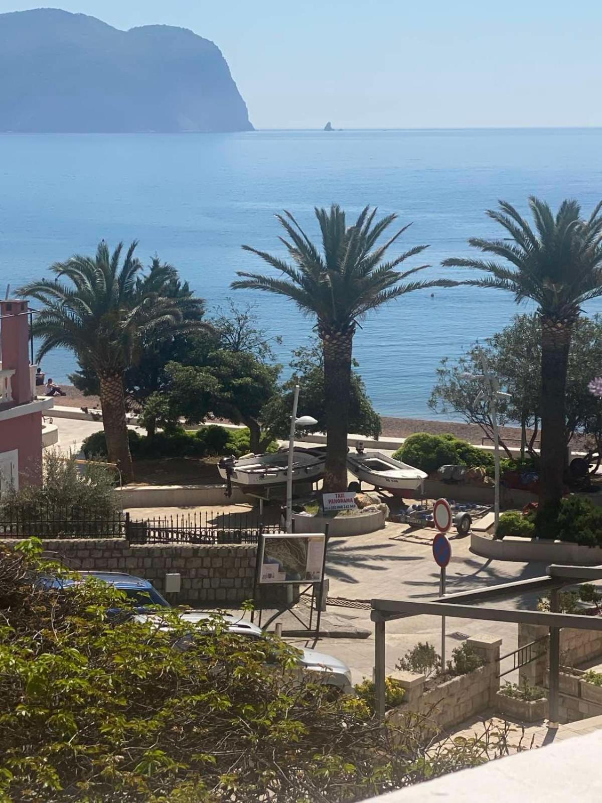 Miomir Perazic Apartments Petrovac Εξωτερικό φωτογραφία