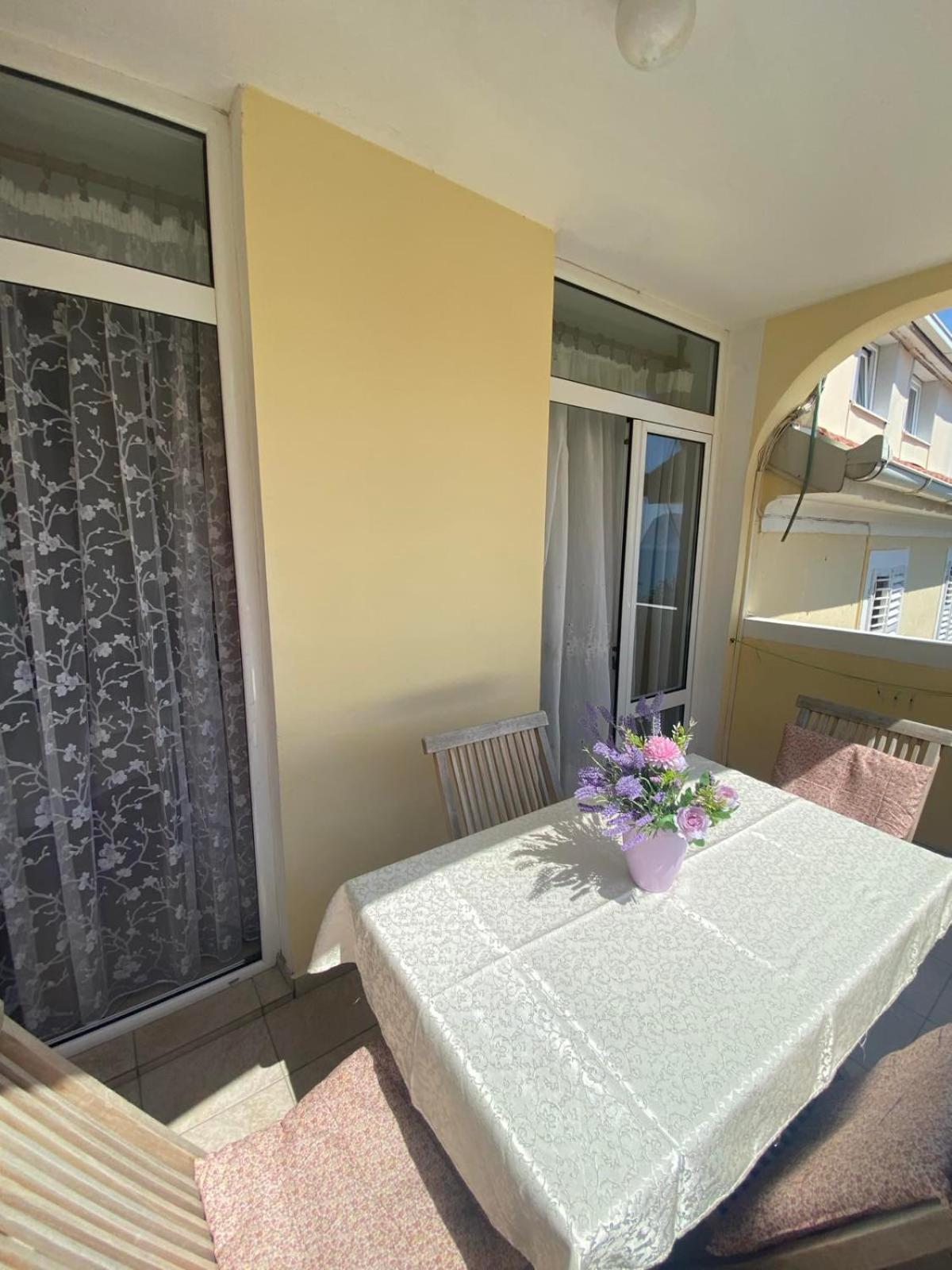Miomir Perazic Apartments Petrovac Εξωτερικό φωτογραφία